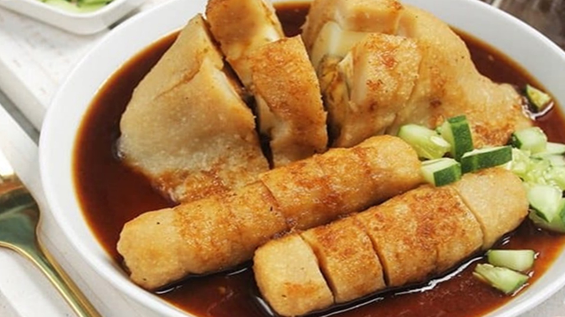 Pempek Yenni: Rasa Palembang yang Menghampiri Cilacap